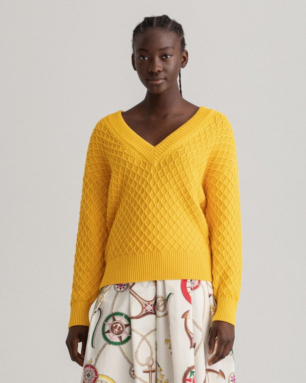 Gant Texture Cotton Women's V-neck Jumpers Yellow | kkfDiRCKZMH