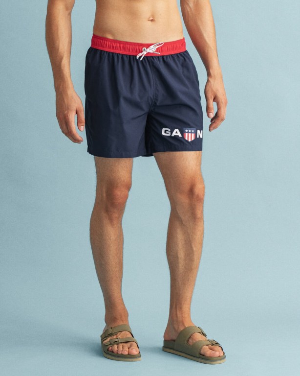 Gant Classic Fit Retro Shield Men's Swim Shorts Blue | hPWJiSTepRo