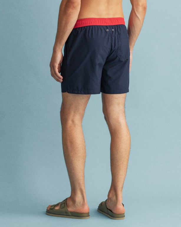 Gant Classic Fit Retro Shield Men's Swim Shorts Blue | hPWJiSTepRo