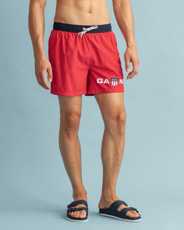 Gant Classic Fit Retro Shield Men's Swim Shorts Light Red | n6KDkKqPrTR