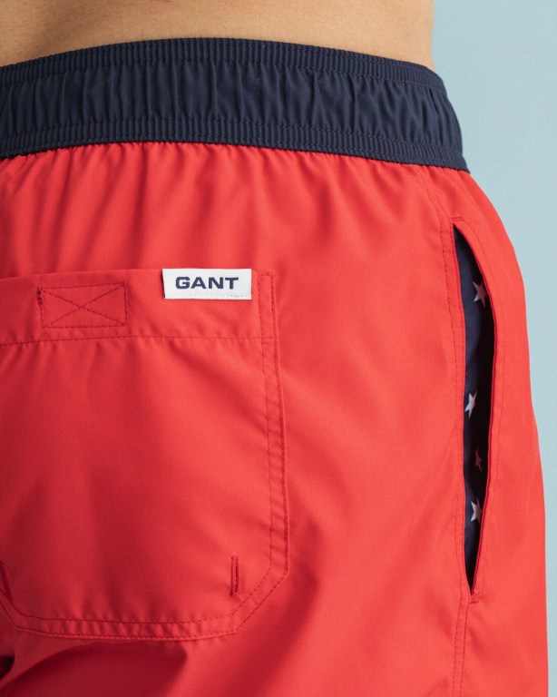 Gant Classic Fit Retro Shield Men's Swim Shorts Light Red | n6KDkKqPrTR