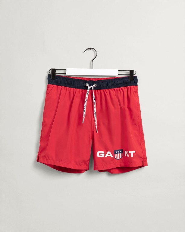 Gant Classic Fit Retro Shield Men's Swim Shorts Light Red | n6KDkKqPrTR