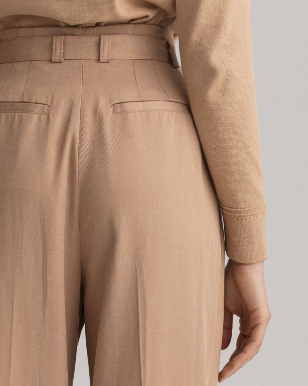 Gant High-Waisted Fluid Pleated Chinos Women's Pants Beige | fFwohNJ2wsA