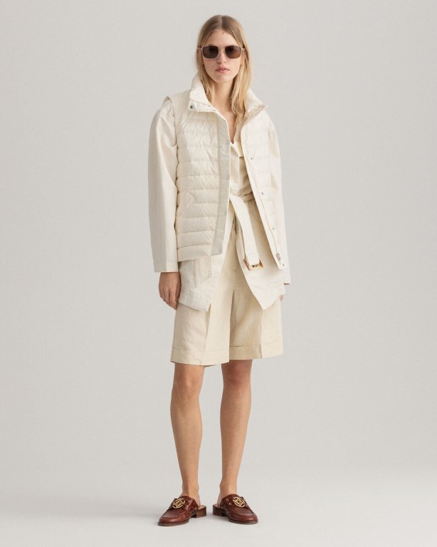 Gant Light Down Gilet Women's Coats Cream | 28Fb6ZrBDbA