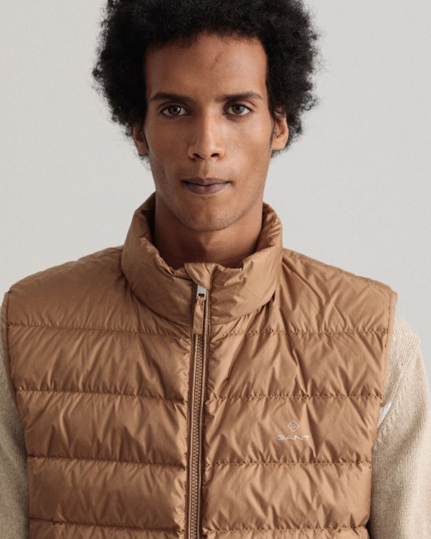 Gant Light Down Men's Gilets Brown | vmLL6xitqAW