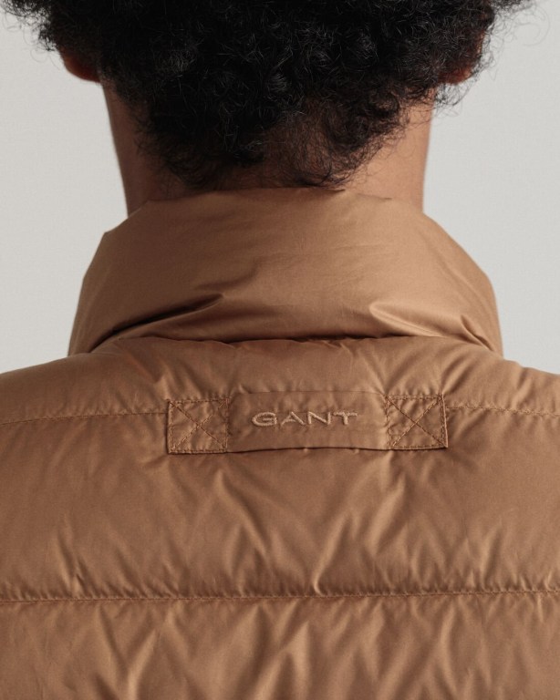 Gant Light Down Men's Gilets Brown | vmLL6xitqAW