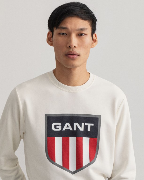 Gant Retro Shield Crew Neck Men's Sweatshirts White | IyR4CexYKzz