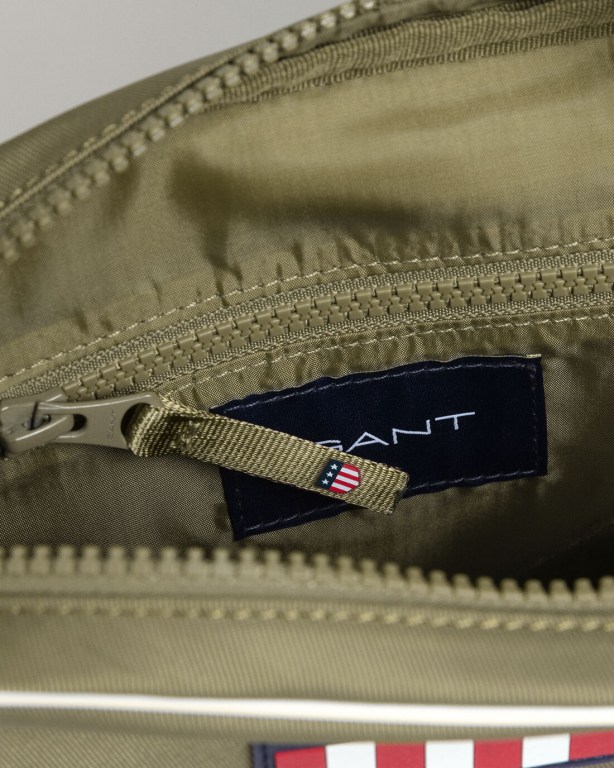 Gant Retro Shield Shoulder Men's Bags Green | jbWHqStKoVY