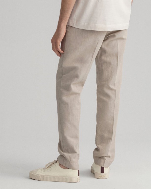 Gant Tapered Pleated Chinos Men's Pants White | TFhqoiZLbg5