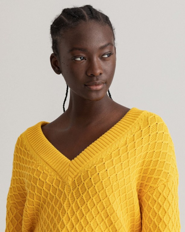 Gant Texture Cotton Women's V-neck Jumpers Yellow | kkfDiRCKZMH